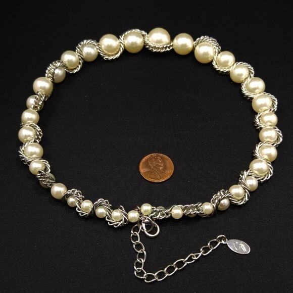Faux Pearl Silver Chain Memory Wire Choker Necklace, 21 Inches, CG Hangtag - Picture 6 of 8